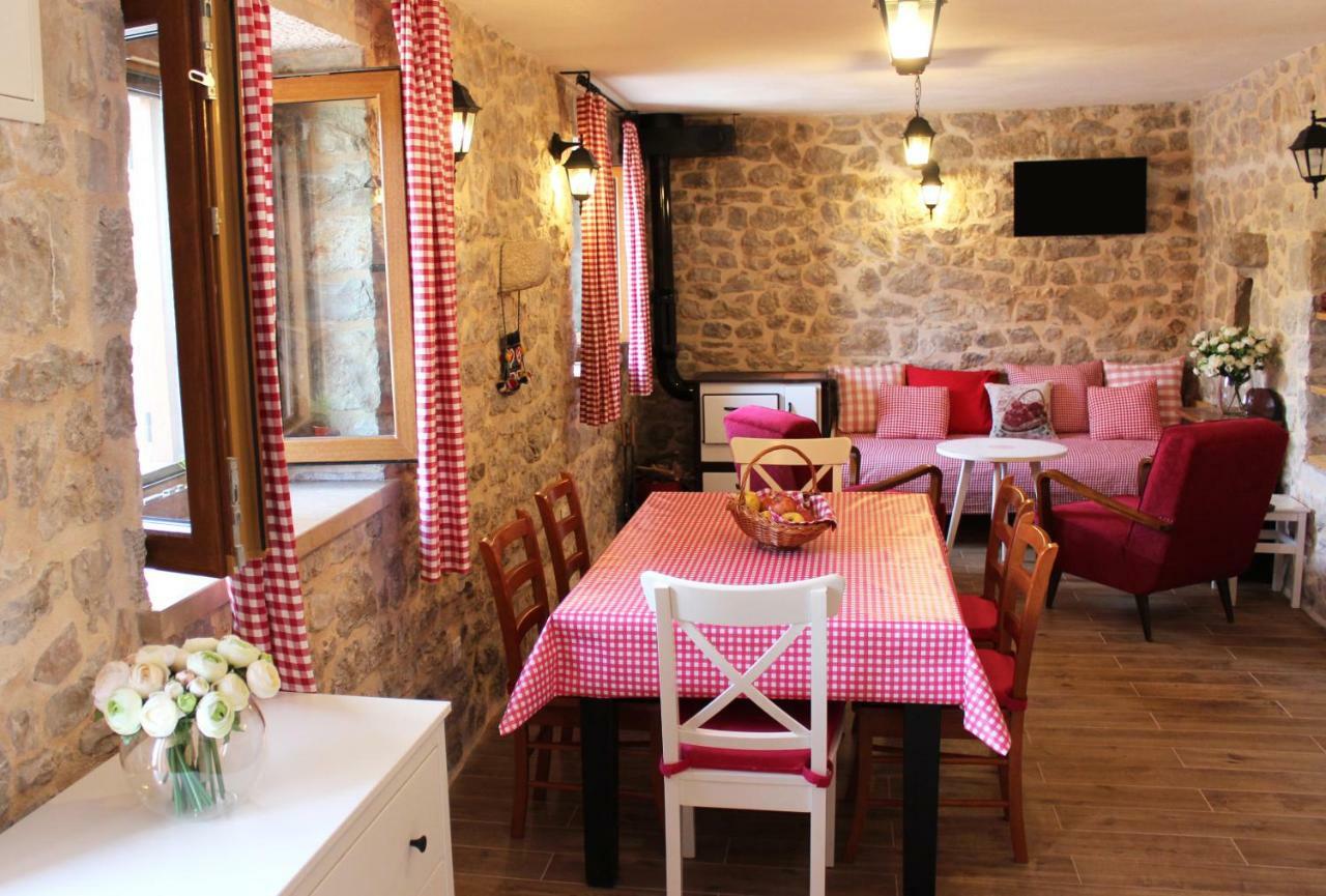 Stone Cottage Aria Velika Čista 外观 照片